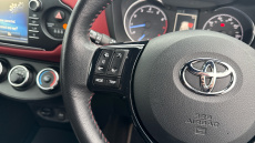 Toyota Yaris 1.5 VVT-i Blue Bi-tone 5dr Petrol Hatchback